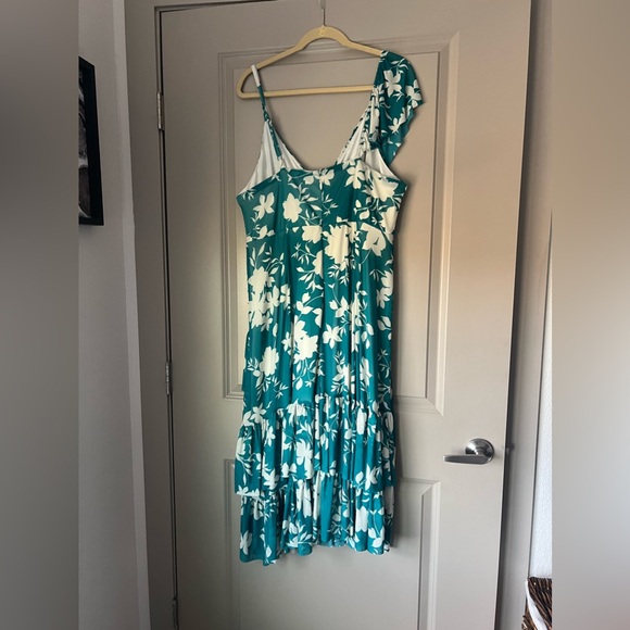 Torrid Floral Mesh Ruffle Tiered Surplice Midi Dress - Picture 8 of 11